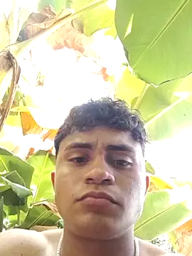 youngboypiss's live cam