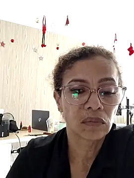 Webcam Model (Merybeks)  is live.Free join now!