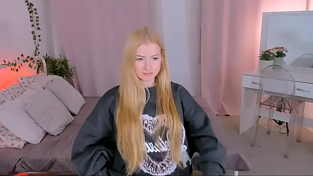 laly_peach - Laly_Peach's free webcam