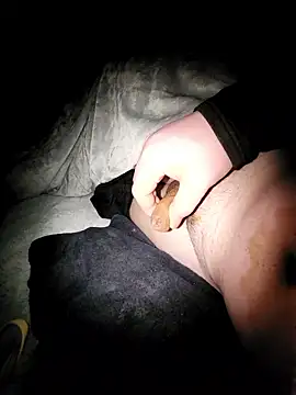 yuyuyu23565 live cam screenshot male on SLUT.SHOW — Free Live Cams & XXX Chat