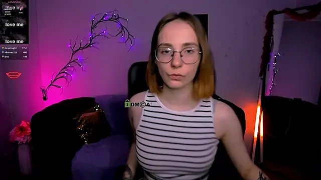 rebecca_smile webcam