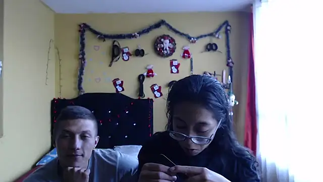 Violet_And_Smith webcam