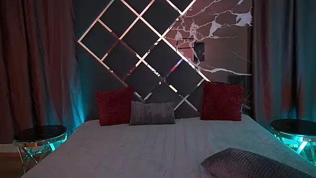 BlackSilkQueen webcam