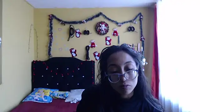 Violet_And_Smith webcam