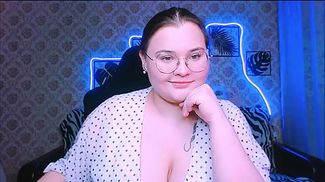 InLoveWithLife26 webcam