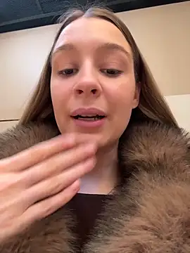 sashacatt (F young) - play with the nipples