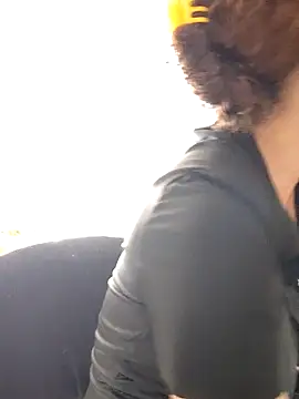 Webcam Model (Merybeks) is live