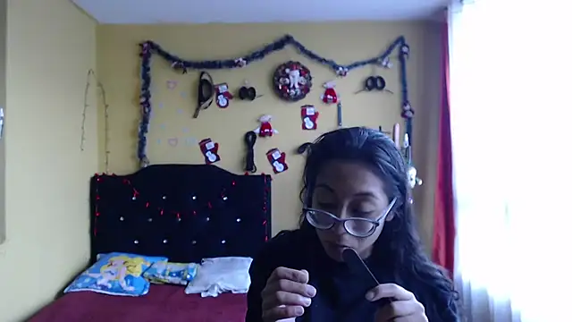 Violet_And_Smith webcam