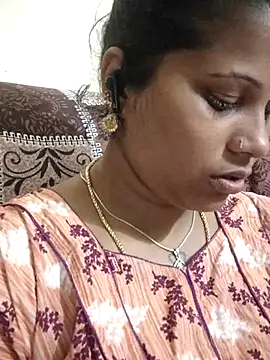 sweetqueen143 webcam