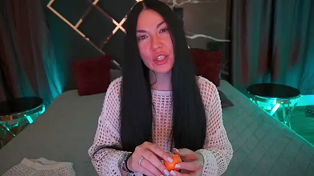 BlackSilkQueen webcam