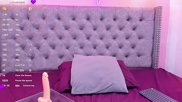 Sophiia_77 webcam stripchat model stream image