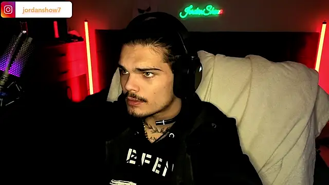 JordanShow webcam