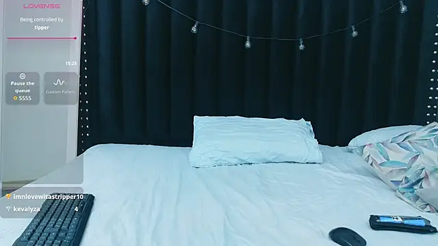 hornybarelylegalgirl webcam