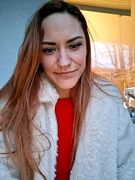 Webcam Model (SlimBellaa)  is live.Free join now!