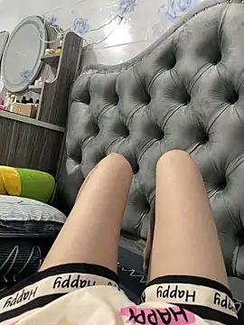 Tranghot19 webcam stripchat model stream image