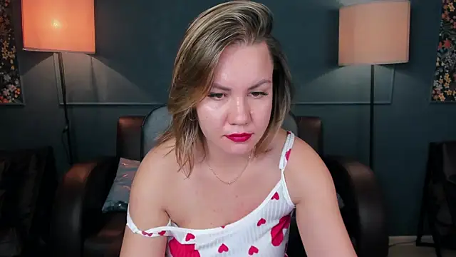 AriaEven webcam stripchat model stream image