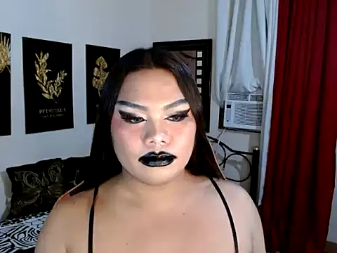 TSbrianaHugeCock webcam