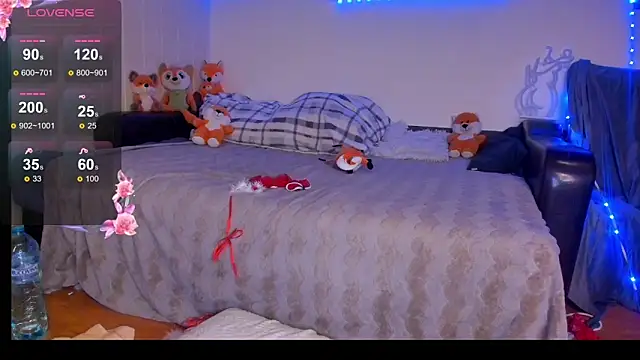DaddysLittleSlutfox webcam