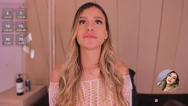 Sophie-velvet webcam