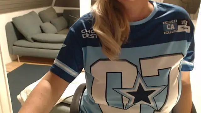 Kim Mitchelli (KimMitchelli)