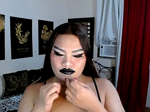 TSbrianaHugeCock webcam