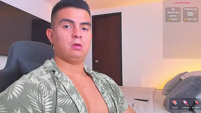 RJBarto live cam screenshot male on VideoChat Party – Live Video Chat & Cam Rooms