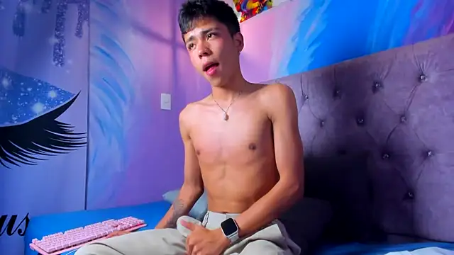 MaxiWildd's live cam