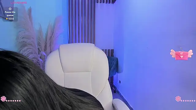 PauliinaBelle_ webcam