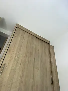 Webcam Model (karinasantos_)  is live.Free join now!