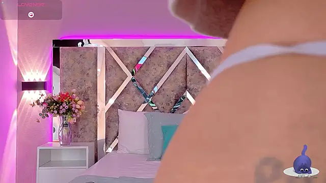 CarolinaaGomezz webcam