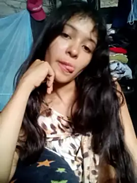 Webcam Model (Soymaia)  is live.Free join now!