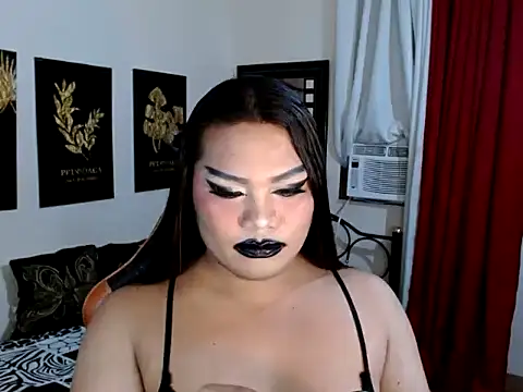 TSbrianaHugeCock webcam