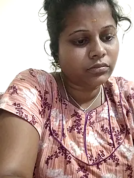 sweetqueen143 webcam