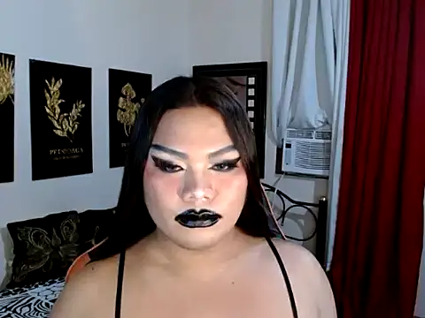 TSbrianaHugeCock webcam