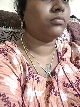 sweetqueen143 webcam