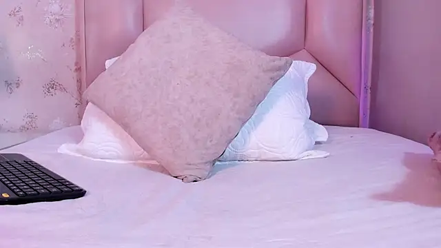 ambar_sullivan webcam