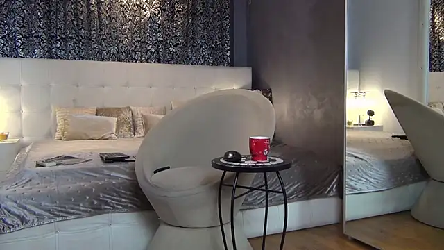 LadyValeriaXO webcam