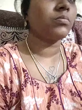 sweetqueen143 webcam