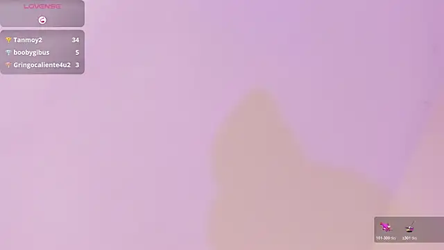 Nahomycarterr webcam