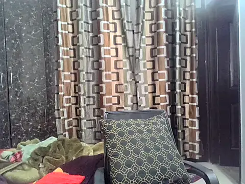 Meri_Cutie_Pie webcam