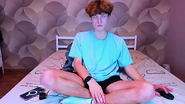 ian_flor (M twink) - STRIP TO UNDERWEAR