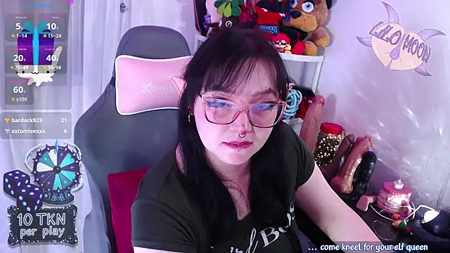 LiloMoon69 webcam