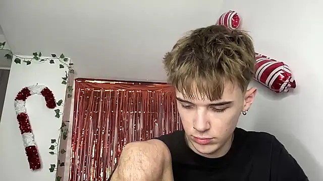 milk_guy (M twink) - buy new toy)