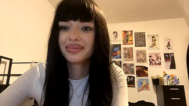 CrystleBrogan webcam