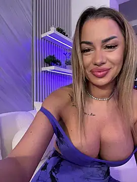 KirstieVegas webcam