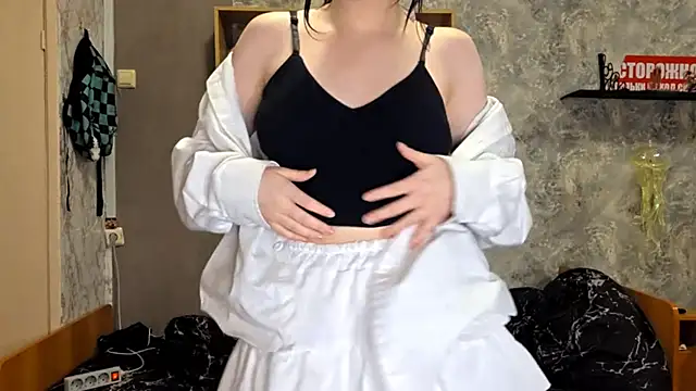 beeping_creature - Beeping_Creature's free webcam