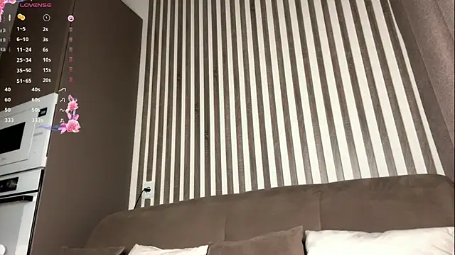 OraleeHollimon webcam