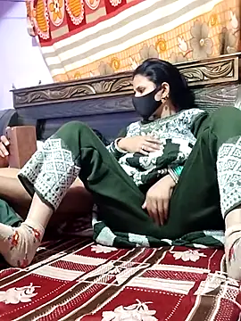 Desi_muslimcouple webcam