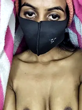 thaper_meera2 (F young) - Boobs show