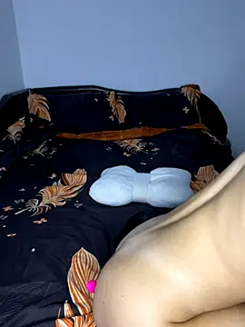 cristinasw (F teen) - Masturbate the pussy with the lush😘